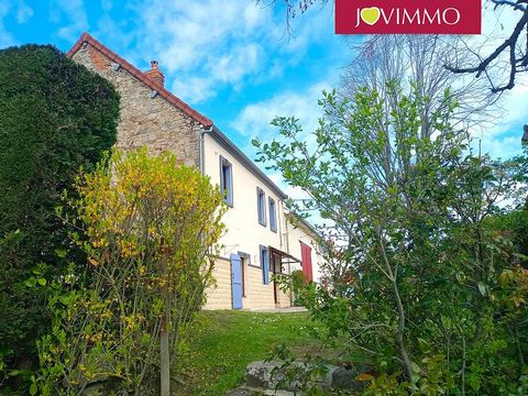 Located in Marcillat-en-Combraille. BEAUTIFUL COMPLETELY RENOVATED HOUSE AND SMALL HOUSE TO RENOVATE JOVIMMO votre agent commercial Hetty VAN RIEL ... This beautiful property consists of a house with a barn converted, half, also into a residence and ...