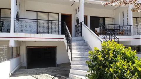2 Maisonettes are available for professional use or for individuals. They are separated but they can also be joined. They are furnished, with all electrical appliances, air conditioning, fireplace,internal staircase, garage, storage room, garden, ter...