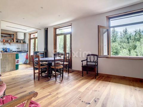 Ref 67921AML: PASSY PLATEAU d'ASSY: Owning your own home can become a reality! Come and see this charming house with a view of the Mont Blanc Massif for which some work will be expected over time. It is made up of a beautiful bright living room openi...