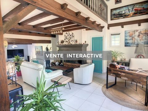 Great opportunity not to be missed, this beautiful house of 180 m2 habitable with its land of 7200 m 2 located not far from the coast 3 kms and 15 minutes from Pléneuf Val-André will not leave you indifferent with these beautiful bright interior volu...