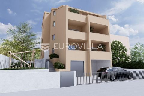 Three-room apartment on two floors in a new building with a net usable area of 140.63 m2. It consists of a hallway, living room, dining room, kitchen, two bedrooms, two bathrooms, toilet, staircase, terrace, balcony and outdoor parking space. The pos...