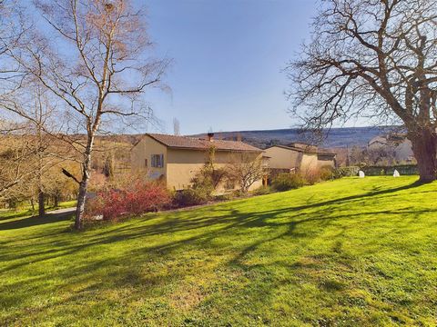 This lovely family home sits in its own grounds of over 2 hectares, in an elevated position on the edge of a charming village in the Aude, not far from the lake of Montbel and the Ariège border. The property consists of a renovated 5 bedroomed house,...