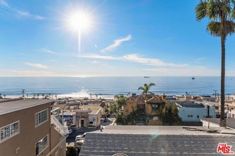 Gorgeous New construction with unobstructed ocean views! This custom tri-level home in Manhattan Beach perfectly perched with ocean views from Malibu to Palos Verdes. Designed by Carl Smith & William Adams Architects, this contemporary designed home ...