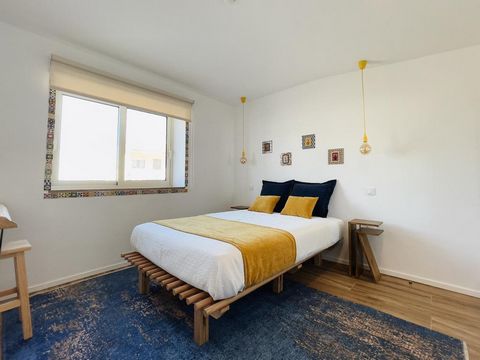 On the Portuguese coast and halfway (30 min.) between Porto and Aveiro, Behappy Lodge & Brunch is located right on Esmoriz beach, a place with a huge fishing and cooperage tradition. This place provides private suites, dorms, shared kitchen and showe...