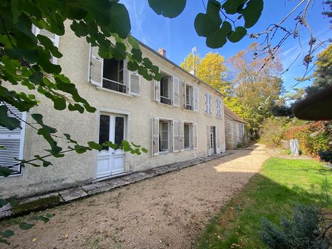 Dpt Saône et Loire (71), à vendre GIVRY maison P7 de 250 m² - Terrain de 1 278,00 m² - Plain pied