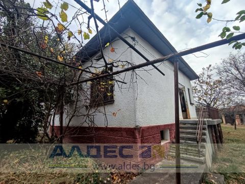 FOR SALE IS A ONE-STOREY HOUSE, SUITABLE FOR YEAR-ROUND USE, IN THE PICTURESQUE VILLAGE OF Gabra: only 30 km. From Sofia, nestled between Lozen Mountain, Ihtiman and Vakarel. The village is inhabited, with asphalt streets, new and renovated houses, k...