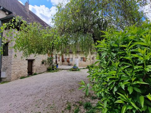 REF 18668 AA - DOLE NORD - AT THE FOOT OF THE MASSIF DE LA SERRE - Located on a plot of 2800 m² with well, small stream crossing the property, indoor swimming pool and tennis court inviting leisure and relaxation in the open air, in a quiet area abso...