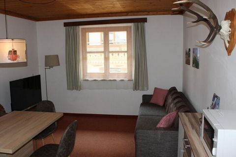 The apartment is generous and fully equipped. The apartment has two rooms and a bathroom with a bathtub, as well as a separate toilet. The open kitchen (with dishwasher) is fully equipped in the living room. In the living area you will find a large l...