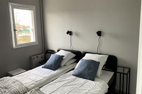 2-ZIMMER-WOHNUNG IN CABOURG / IN DER NÄHE DES STADTZENTRUMS UND DES STRANDS In einer ruhigen Residenz in der Nähe des Stadtzentrums befindet sich eine sehr schöne 2-Zimmer-Wohnung mit einer Kapazität für 4 Personen im 1. Stock mit Aufzug. Mit einer F...