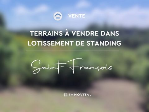 Situé dans notre charmante commune de Saint-François, dans le quartier très prisé de La Coulée, votre agence immobilière IMMOVITAL vous propose en exclusivité un terrain à bâtir au sein d’un lotissement de standing supérieur. Ce lotissement se distin...