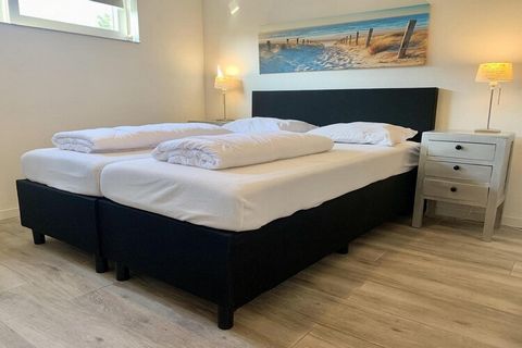 In diesem Bungalow fühlen Sie sich als Gast richtig willkommen! Wohnzimmer – offene Küche Wohnzimmer mit Fliessen, Heizung über Airco, digitales Fernsehen und WIFI. Offene Küche mit Geschirrspüler, Mikrowelle, Kühlschrank mit Gefrierfach und Senseo K...