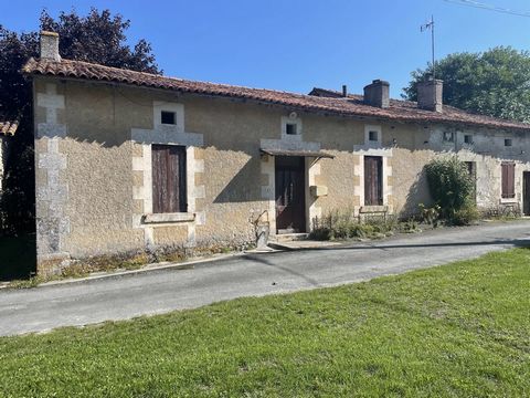 Situated in a small pretty hamlet just 5 mins from the listed village of Aubeterre sur Dronne and the popular market town of Chalais 5km away. This traditional Charentais Longere house needs complete renovation (subject to necessary permissions) but ...