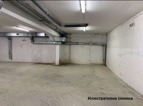 STORAGE ROOM IN UNDERGROUND PARKING - CONVENIENT ACCESS Ref. 67070 ... The property represents: A large area of 45m2 in the underground parking of a residential building, convenient for use for storage. It is possible to fence and lock it for indepen...