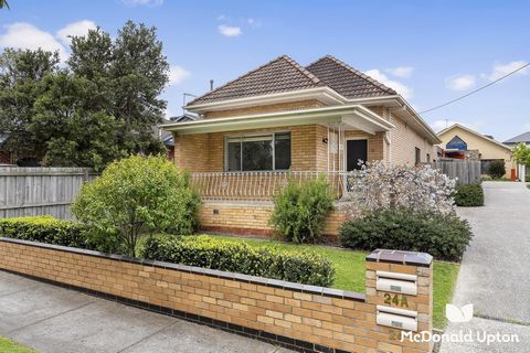 Enjoying unmatched convenience from its position in Essendon's leafy heart, this affordable, cream-brick classic serves as a superb first home, downsizer's abode, or blue-chip investment. Solid and serene, an impressively spacious, wonderfully simple...