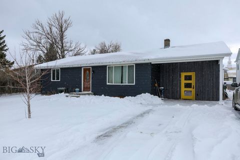 This former single family home was converted to over/under duplex. Main floor is currently leased, lower unit and shop are vacant. Lower unit has three egress windows and gets lots of light and has new carpeting. The detached shop is heated and is 40...