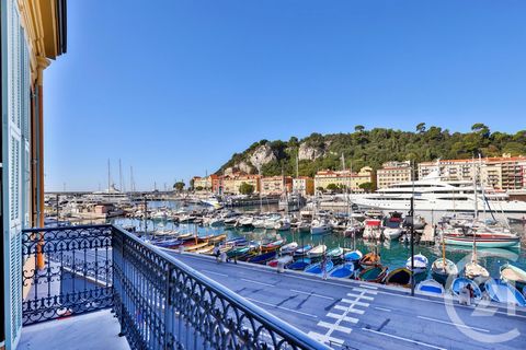 PORT OF NICE Located in a beautiful building in Nice, close to all amenities (tram, shops and schools), a few meters from the mythical Promenade des Anglais and the port of Nice. This apartment with a surface of 98m ² comprises, a bright living room ...