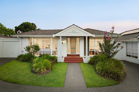 Enjoying a prestigious tree-lined location, this refined single level boutique residence’s stylishly refurbished and sun-drenched dimensions deliver luxurious lock up and leave convenience only moments to Camberwell Junction. Brilliantly designed aro...