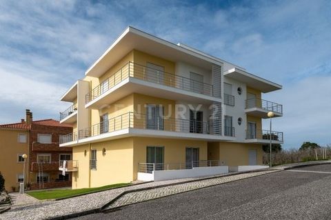 3 bedroom apartment located in Caldas da Rainha Are you looking for a property to enhance your quality of life? Do you want to be in the city, but in a quiet and peaceful place where you can take refuge from the stress of everyday life? This fantasti...