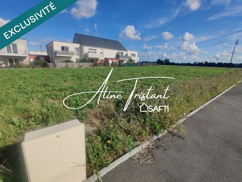 Situé dans la charmante commune de Fontaine-Étoupefour (14790), ce terrain de 500 m² offre un emplacement idéal pour ceux en quête de tranquillité. Niché au fond d'un lotissement, cet espace bénéficie d'une atmosphère paisible, propice à la construct...