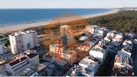 Duplex Apartment - TO + 2 under construction for sale in Monte Gordo, 200m from the beach. DUPLEX WITH TOTAL GROSS AREA OF 104.48 1ST LEVEL LIVING ROOM AND KITCHEN OPEN SPACE 1 BATHROOM 1 BALCONY OF 7.76m², 2ND LEVEL 2 BEDROOMS 1 BATHROOM 1 CORNER L-...