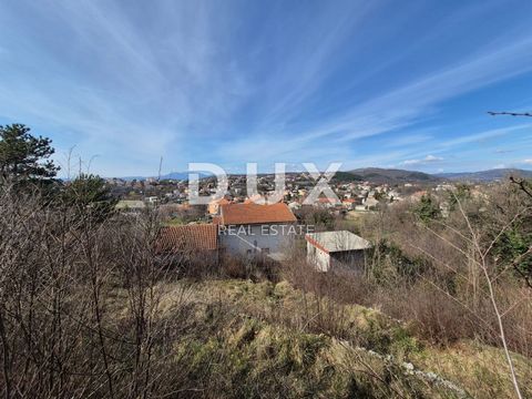 Location: Primorsko-goranska županija, Čavle, Cernik. ČAVLE, CERNIK - Building land for a house We offer building land not far from the center of Čavle (one minute by car). The land is located in a circle of family houses and is therefore ideal for b...