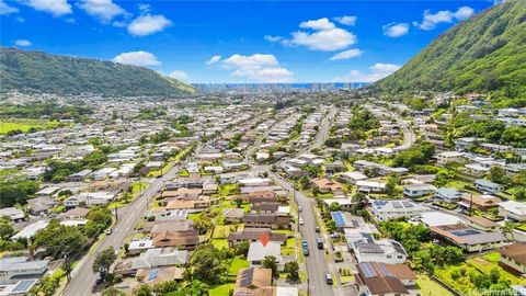 Charming Manoa Retreat – An Opportunity for Homeowners, DIYers & Investors! Nestled in the heart of picturesque Manoa Valley, this 3-bedroom, 1.5-bath home upstairs offers the perfect blend of historic charm, natural beauty, and untapped potential. W...