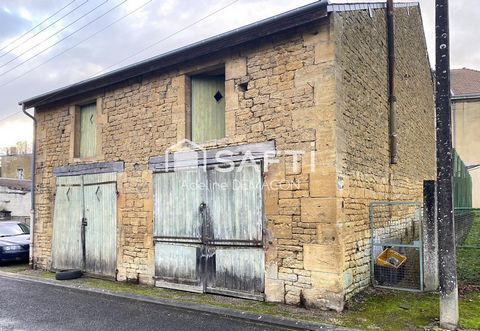 Bâtisse à rénover avec garages