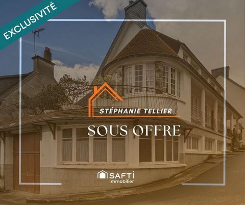 Maison d exception construction coloniale avec un magnifique espace arrondi en verriere