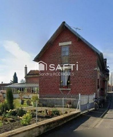 Corps de ferme à rénover Axe Saint - Quentin / Laon à la campagne proche toutes commodités et autoroute A26