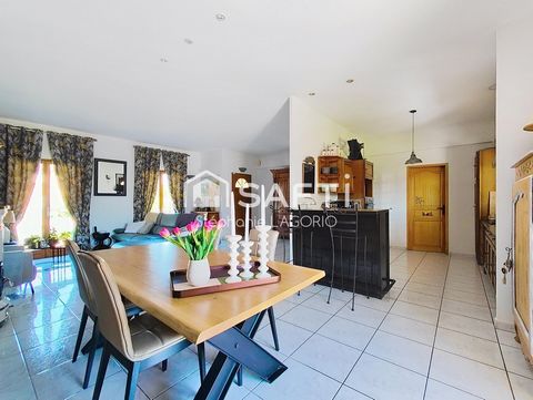 Maison 6 pièces de plain-pied avec piscine