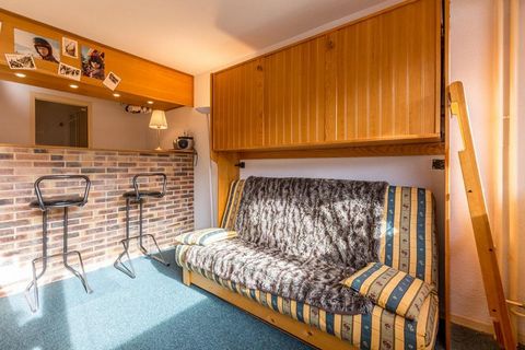 The residence Le France is situated in La Plagne Centre, Alps, France (walking with skis on is possible), with a great location: close to the childcare centre, the ski schools, and the centre. Additionally, there is direct access to the shops via the...