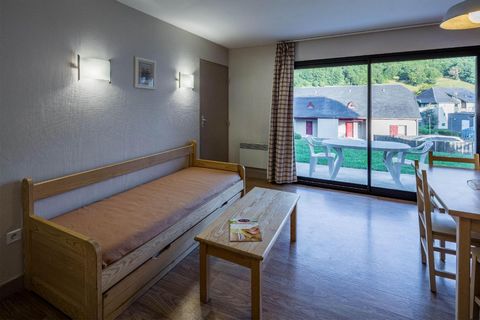 Les Trois Vallées is a tourist residence with sauna and indoor swimming-pool, it is situated in the pretty and typical Pyrenean village of Arreau, 200m from the shops, 10km from Saint-Lary Soulan, Pyrenees, France and the cable cars. Additionally, th...