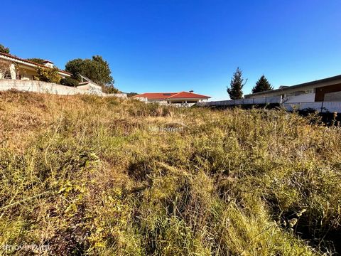 Plot for construction of detached house in Vermoim - v. N. Famalicão. Situated in a quiet residential area, with easy access, excellent sun exposure. Contact us for more information.