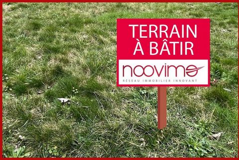 Your Noovimo advisor Babette Mercent offers you a building plot FULL SOUTH in Montfort le gesnois of about 650m2 flat, without earthmoving constraints and existing access networks in front of the land = water, elec, city gas, fiber, everything in the...