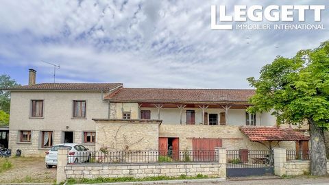 A21478NK46 - A pair of attached houses for the price of one ! The more recently built one is fully habitable and offers spacious accommodation over 2 floors, with 3 bedrooms. The older house in Quercy stone is built with a basement on the ground floo...