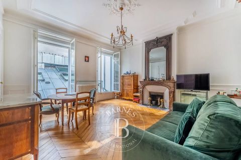 Barnes Le Marais is exclusively listing this charming two-bedroom apartment on Rue de Sévigné. In a typical Le Marais building with a lift, this 74.87m² (806 sq ft) apartment entirely overlooks the courtyard. Featuring a vast hallway, a living room, ...