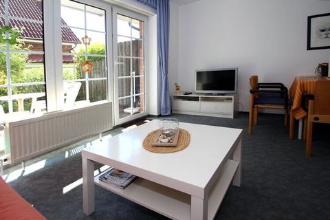 Beautiful, well-equipped holiday apartment on the ground floor with a south-facing terrace just 5 minutes from the town center. Just 1 km from the North Sea dike, beach fun can be reached quickly. Interesting mudflat hikes are offered from Dornumersi...