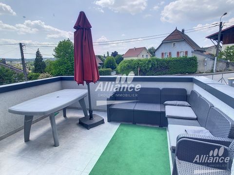 ALLIANCE GROUPE IMMOBILIER in DELLE offers you in a private house composed of 2 apartments, this beautiful apartment of 120m2 on the raised ground floor with terrace, garage, and independent entrance. It comprises: a large hall opening onto a double ...