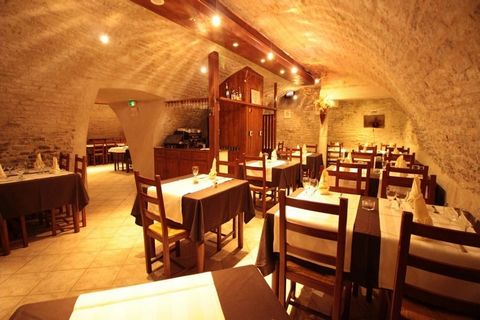 Dpt Haute-Saône (70), à vendre CHAMPLITTE Murs et Fonds Hôtel - Restaurant