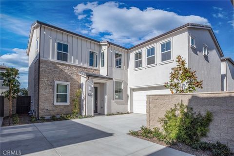 Nestled in a sought-after neighborhood, this brand-new construction stands as a testament to sophistication and contemporary elegance. Boasting 4 bedrooms, 4 bathrooms, and over 2,860 square feet of meticulously designed living space, this architectu...