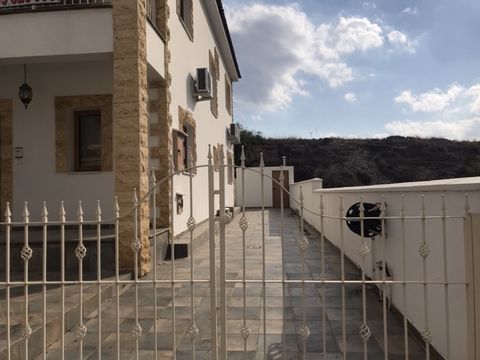 A five bedroom, detached house with gas central heating is available for rent in Oroklini village, Larnaca. Oroklini is a village on the outskirts of Larnaca, which is home to a mixture of locals, British and other nationalities. The village offers a...