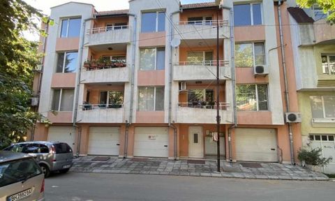 SUPRIMMO agency: ... We present for sale a two-bedroom brick apartment located in Kaleto district near the city park. The apartment is located in a new building on the first high floor. The area of 70 sq.m is distributed between a kitchenette with a ...