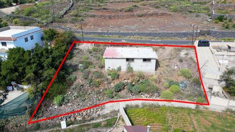 Welcome to the place where your projects will come to life! We present this rustic land with an industrial building ready to be your next operational center. Everything properly registered. Located in a peaceful and easily accessible environment, thi...