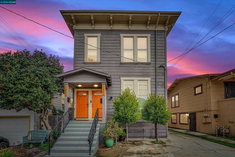 SPECTACULAR opportunity to acquire this recently remodeled West Oakland duplex (1642 and 1644 14th St) within walking distance to BART! Whether you are looking to occupy one unit and rent the other or use it as a pure investment, opportunities like t...