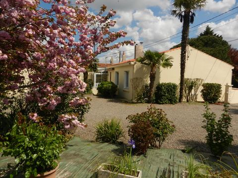 Dpt Vendée (85), à vendre SAINTE FOY maison P4 de 96 m² - Terrain de 770,00 m² - Plain pied