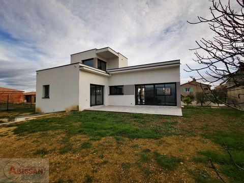 Gard (30), for sale in Ales, nestled in the heart of the popular Rieu area, this detached house awaits you at the end of a dead end, offering a peaceful and sought-after setting. Discover this elegant contemporary residence of approximately 111 m², s...