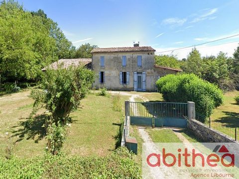 Abithéa Libourne is pleased to offer you this exclusive stone house, to be completely renovated, of 145 m2 on 4970 m2 of land. Come and discover its beautiful potential with its 3 bedrooms, one of which is on the ground floor, its living space of 61 ...