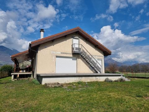 Dpt Savoie (73), à vendre GILLY SUR ISERE maison P4 de 191 m² - Terrain de 2 000,00 m² - Plain pied