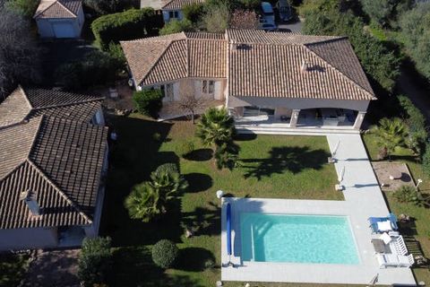 FOR SALE AJACCIO/PÉRI 20167 - PROPERTY WITH 3 HOUSES - OPEN VIEW - Located on the plain of Péri on a magnificent flat plot of land of more than 2100m2 with swimming pool, we are pleased to offer you 3 houses independent of each other, benefiting from...