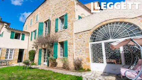 A26921VS11 - Drenched in historical character this is a magical property in side the walls of Alet-les-Bains a village with all aminaties. The property boasts authentic 19 century stone walls, adding to its charm and character. With its spacious layo...